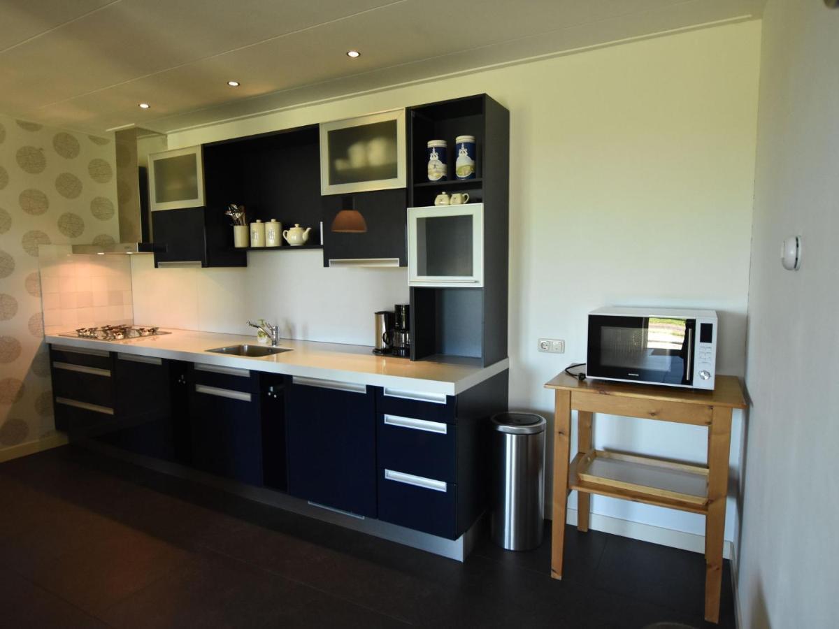 Rural Holiday Home With A Lovely Sunny Terrace Workum Exteriör bild